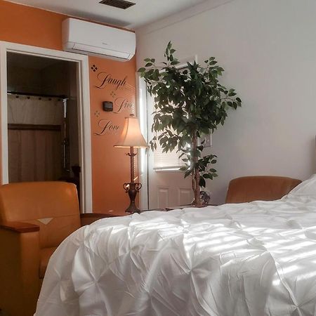 Stylish Suite Tampa Minutes To Hard Rock Casino Mango Exterior foto